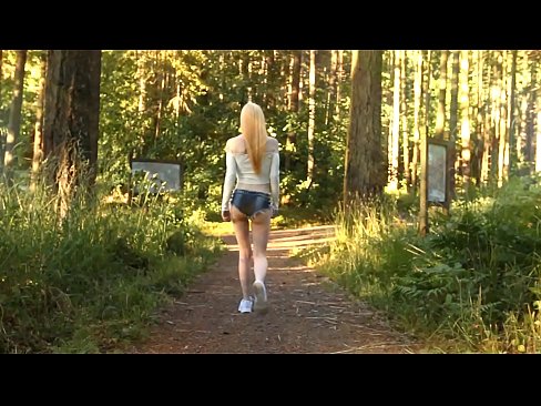 ❤️ Lijepa žena se kreće polako, ne goli video ❤️❌ Porno u pornografiji bs.pornmega.ru ❤