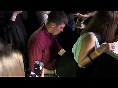 ❤️ Pravi seks u ruskom noćnom klubu. 18-godišnja Ruskinja u anusu i vagini pojebana u noćnom klubu ❤️❌ Porno u pornografiji bs.pornmega.ru ❤